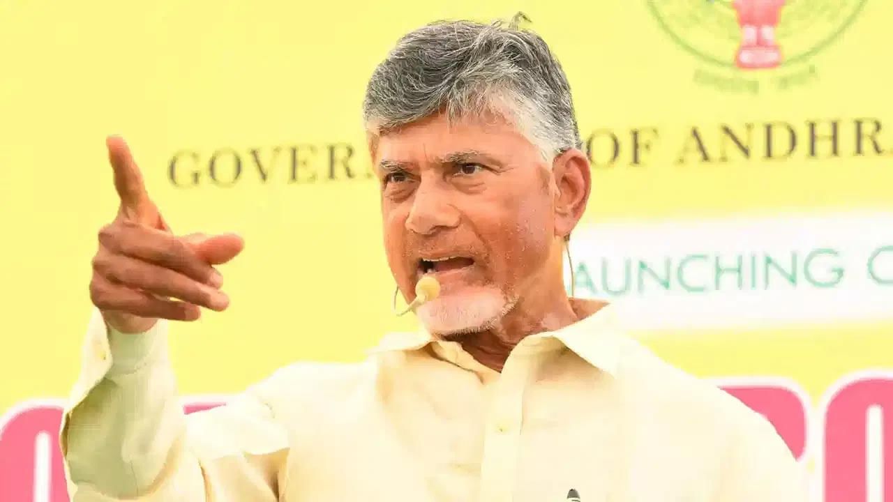 CM Chandrababu: అమెరికా వెళ్లిన టీడీపీ ఎమ్మెల్యేలు.. సీఎం చంద్రబాబు వార్నింగ్తో సీన్ రివర్స్.. అసలేం జరిగిందంటే..