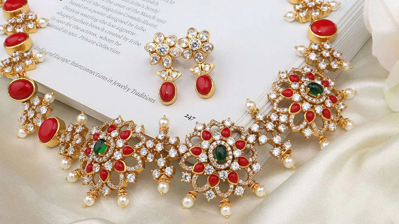 Coral Necklace Set