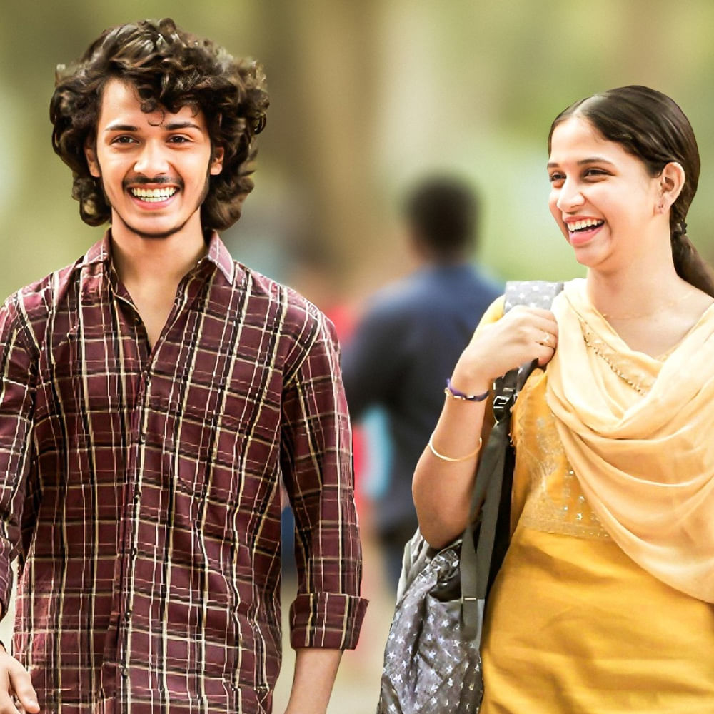 పోక్సో చట్టం నేపథ్యంలో ఈ కథ రాసుకున్నారు దర్శకుడు రామ్ జగదీష్. ఈ పాయింట్ బాగా డీల్ చేయడంతో కోర్ట్ సూపర్ సక్సెస్ అయింది. ఈ సినిమా ఓటిటిలో అన్ని భాషల్లో అందుబాటులో ఉంది.