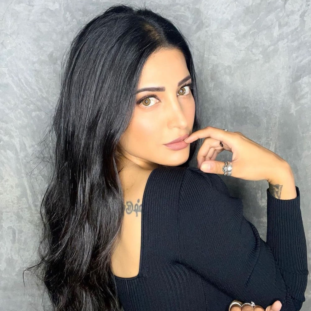 తెలియకుండానే మూడేళ్ల గ్యాప్ తీసుకున్నారు అడివి శేష్. 2022లో హిట్ 2 వచ్చాక ఈయన నుంచి మరో సినిమా రాలేదు. ప్రస్తుతం ఒకేసారి రెండు సినిమాలు పూర్తి చేస్తున్నారీయన. 