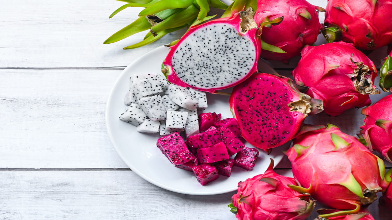 డ్రాగన్ ఫ్రూట్ వీళ్లకు వెరీ డేంజర్‌..! ఎంత దూరంగా ఉంటే అంత మంచిది..