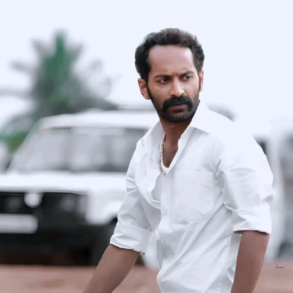 ఈ కామెంట్ పుష్ప 2 గురించే అన్న టాక్ వినిపిస్తోంది. పుష్ప 2 షూటింగ్ సమయంలోనూ రకరకాల వార్తలు వినిపించాయి. ఫహద్ కారణంగానే షూటింగ్ ఆలస్యమైందని, ఒక దశలో ఫహద్ ప్రాజెక్ట్ నుంచి తప్పుకున్నారన్న ప్రచారం కూడా జరిగింది.