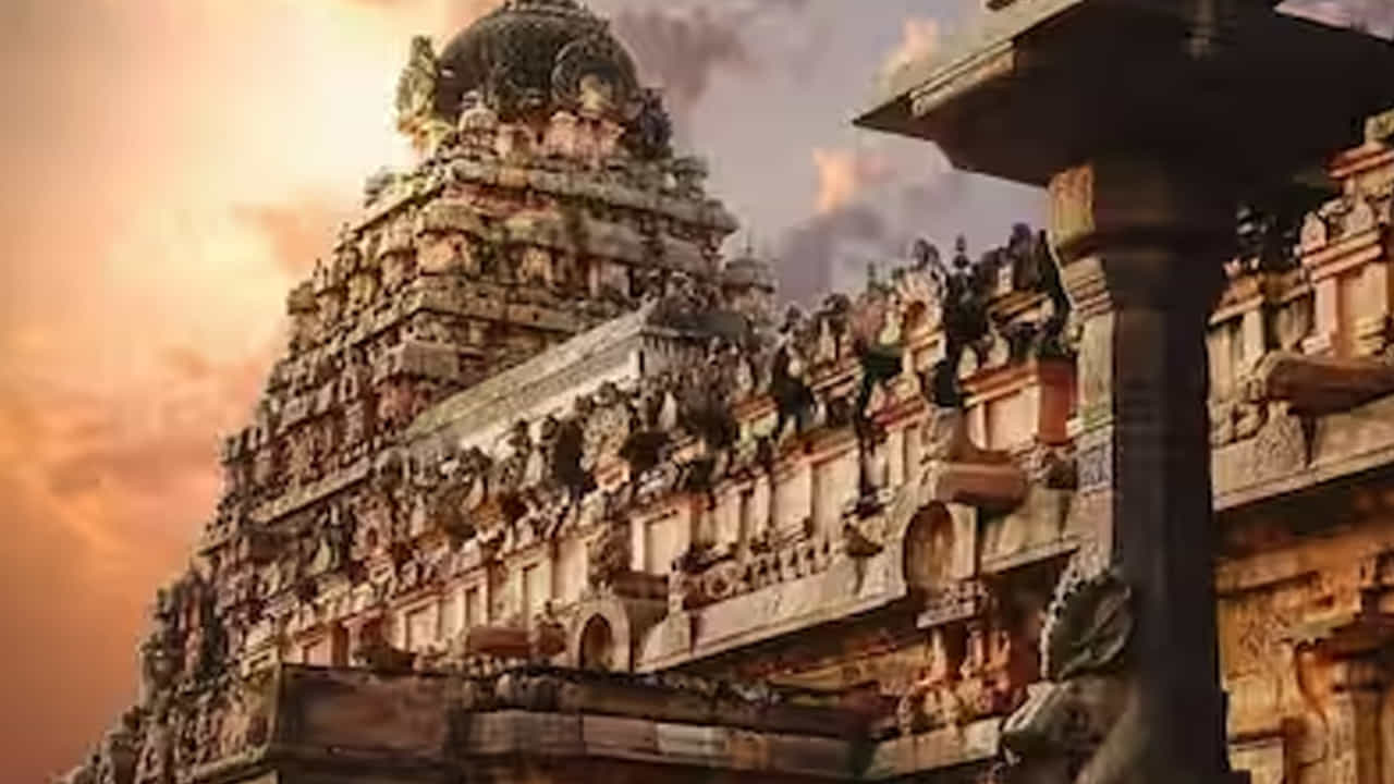 ఆక్లాండ్ శివాలయం : ఇది న్యూజ్ లాండ్లో ఉంది. అతి పెద్ద శివాలయాల్లో ఇదొక్కటి. ఆక్లాండ్ శివాలయ నిర్మాణం 2004లో పూర్తి చేశారంట. ఇది ఆక్లాడ్ నగరంలో ఉండటం వలన దీనిని ఆక్లాండ్ శివాలయం అంటారు. ఇక న్యూజ్ లాండ్లో ఉన్న ఫేమస్ ఆలయాల్లో ఇదొక్కటి.