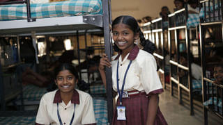 Railway Jobs 2025: నిరుద్యోగులకు భారీ శుభవార్త.. రైల్వేలో 50 వేల ఉద్యోగాలకు త్వరలో వరుస నోటిఫికేషన్లు!