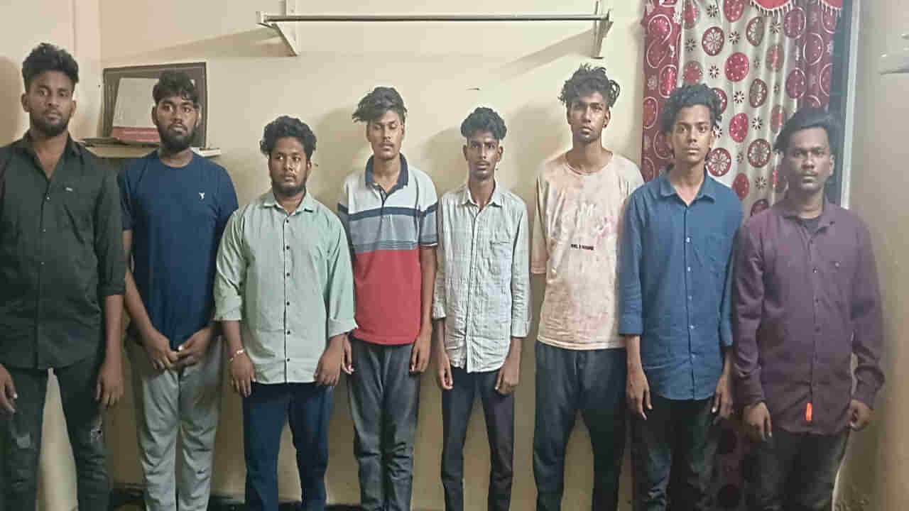 Andhra News: అంత చిన్న మాటకు ఇంత దారుణంగా కొట్టారేంట్రా.. బీరు బాటిళ్లతో దాడికి అదేకారణం!