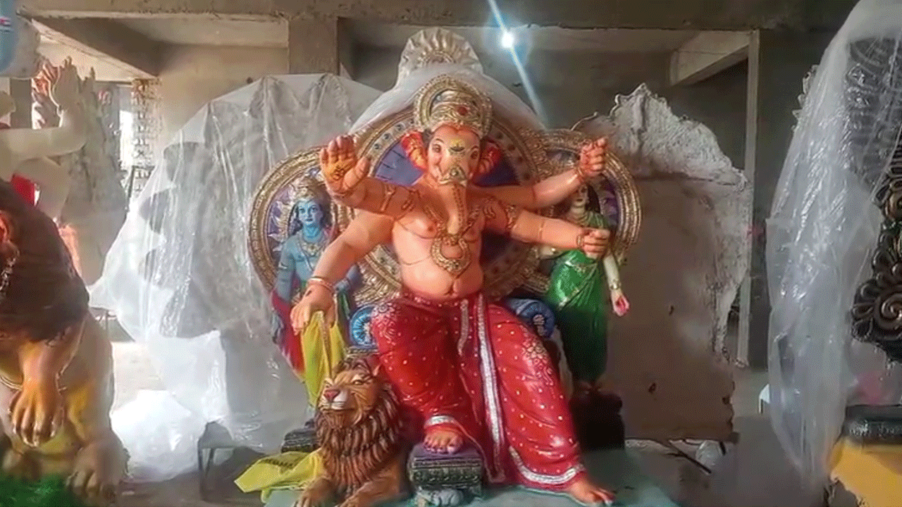 Telangana: ఎవర్రా మీరంతా..! గణపయ్యతోనే గేమ్సా.. వీడియో చూస్తే కళ్లు తేలేస్తారు..