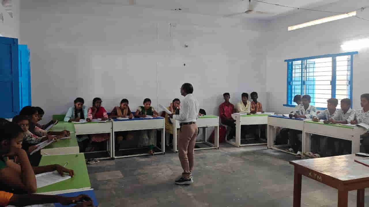 బ్యాక్ బెంచర్స్ అనే పదం ఇక చరిత్రే.. ఆ స్కూల్లో నయా విప్లవం!.. ఎక్కడో తెలుసా?