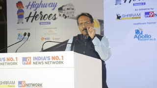 హోటల్‌లో తేడాగా కనిపించిన నలుగురు మహిళలు.. అనుమానం వచ్చి చెక్ చేయగా..