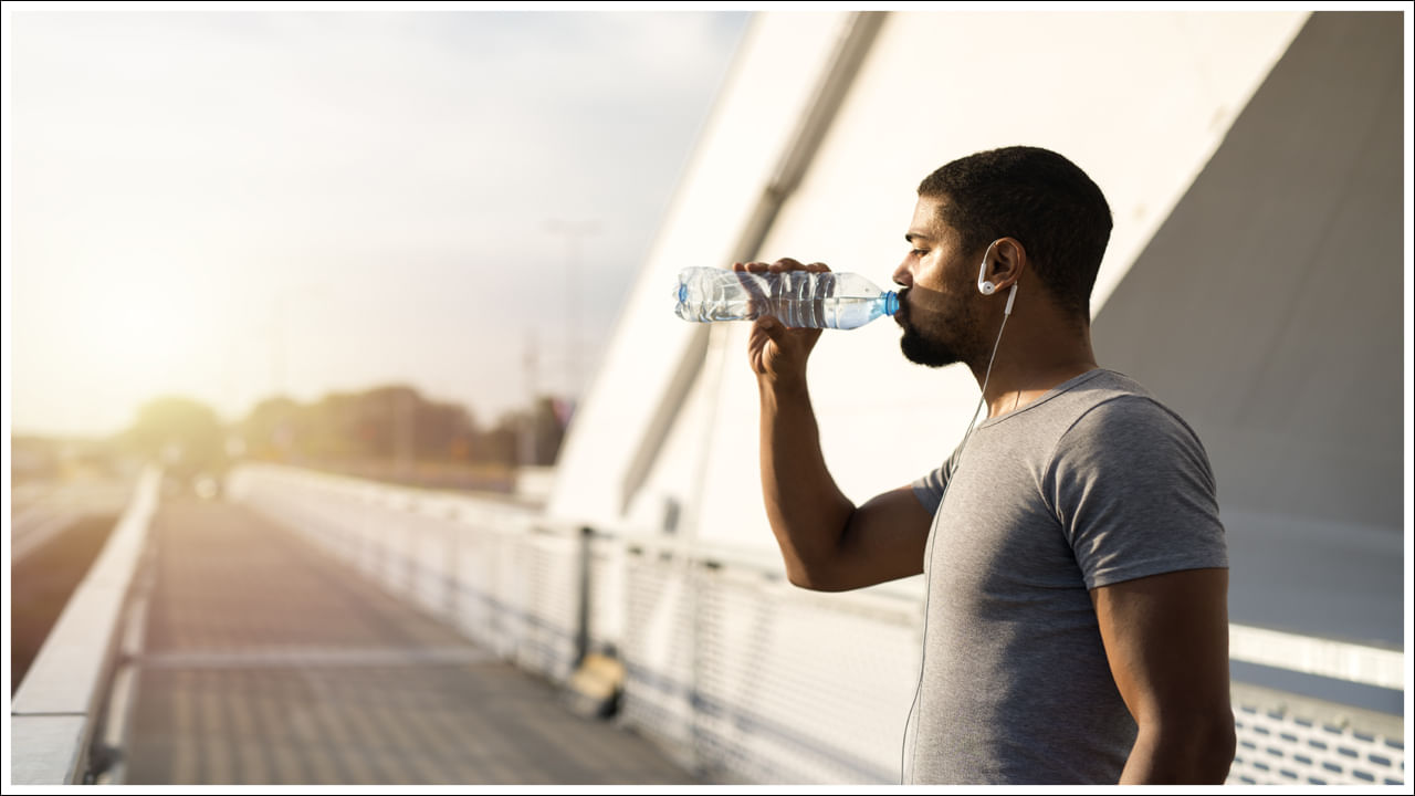 Health Tips: వాకింగ్ తర్వాత ఎంతసేపటికీ నీరు తాగాలి? చాలా మందికి తెలియని విషయాలు!