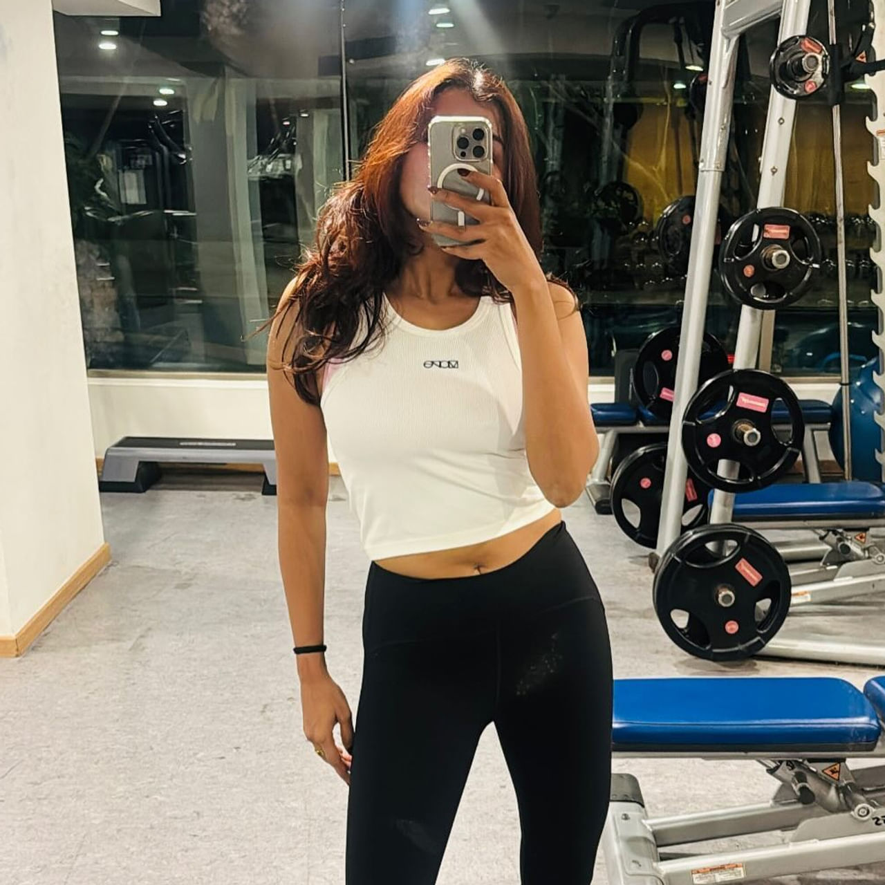 సినీరంగంలో నటిగా గుర్తింపు తెచ్చుకోవడం అంత సులభం కాదు. వచ్చిన ప్రతి అవకాశాన్ని ఉపయోగించుకుంటూ దూసుకుపోతున్న తారలు చాలా మంది ఉన్నారు. కానీ వరుసగా సినిమాలు చేస్తున్నప్పటికీ సరైన బ్రేక్ కోసం వెయిట్ చేస్తున్న హీరోయిన్స్ ఉన్నారు. అందులో ఈ హీరోయిన్ ఒకరు. 