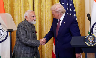 ఆ రెండు దేశాల సరిహద్దులో వరద విధ్వంసం.. కొట్టుకుపోయిన మైత్రి వంతెన.. 18 మంది గల్లంతు..