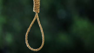 Viral Video: బాబోయ్ బాంబు.. లైవ్ మధ్యలో నుంచి పరుగులు తీసిన యాంకర్..