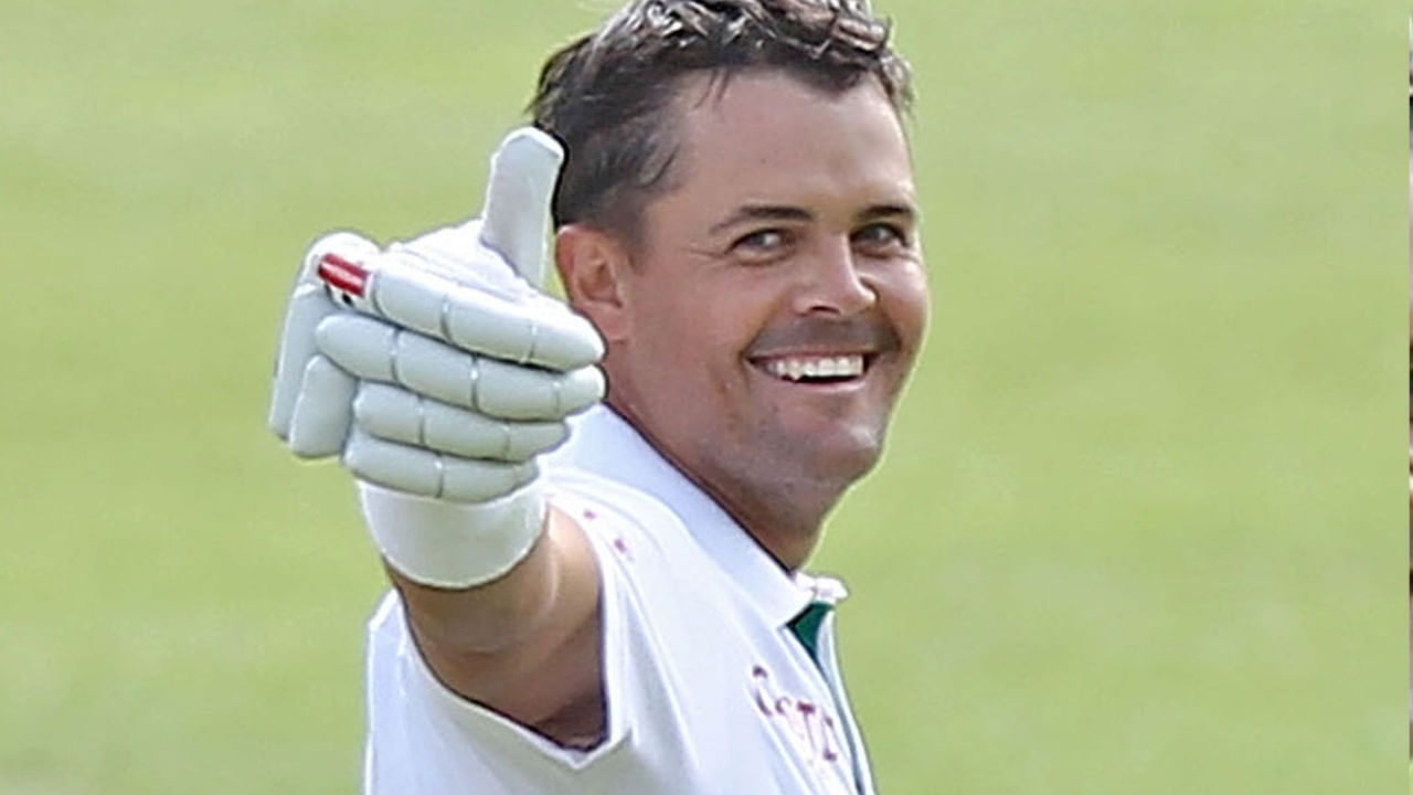 జాక్వెస్ రుడాల్ఫ్ (దక్షిణాఫ్రికా): సౌతాఫ్రికాకు చెందిన మరో బ్యాట్స్‌మెన్ జాక్స్ రుడాల్ఫ్ కూడా ఈ జాబితాలో ఉన్నాడు. అతను 45 వన్డే మ్యాచ్‌లలో 1174 పరుగులు చేశాడు. ఇందులో 7 అర్ధ సెంచరీలు ఉన్నాయి. రుడాల్ఫ్ అత్యధిక స్కోరు 81 పరుగులు. తన వన్డే కెరీర్‌లో ఒక్కసారి కూడా సున్నా పరుగులకు అవుట్ కాలేదు.