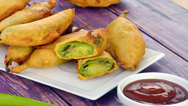 MirchiVada: ఆలూ స్టఫింగ్తో చేసే జోధ్పురి మిర్చివడా.. ఇలా చేస్తే ముక్క మిగల్చరు..