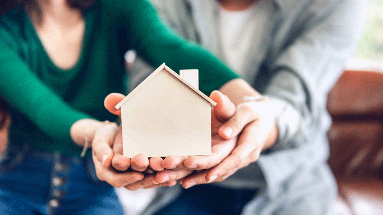 సొంతింటి కలను నిజం చేసుకోవడానికి.. జాయింట్ హోమ్లోన్ మంచిదా? పర్సనల్ లోన్ బెస్టా?