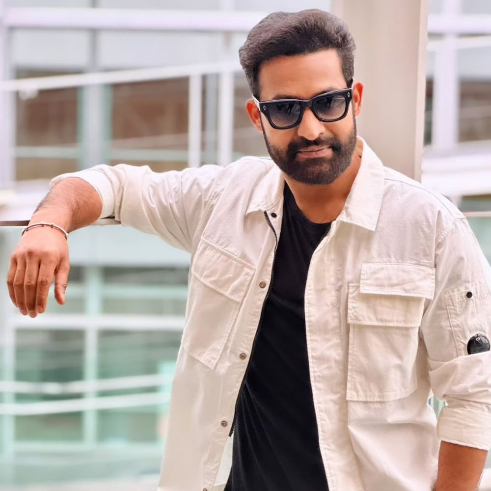 ఈ డ్యాన్స్ వార్ను తెర మీద చూడాలంటే ఆగస్టు 14 వరకు వెయిట్ చేయాల్సిందే. వార్ 1లో హృతిక్, టైగర్ కలిసి నటించారు. ఈ ఇద్దరి కాంబినేషన్లో ఓ పాటను తెరకెక్కించారు. ఆ సాంగ్ సినిమా సక్సెస్లోనూ కీ రోల్ ప్లే చేసింది.