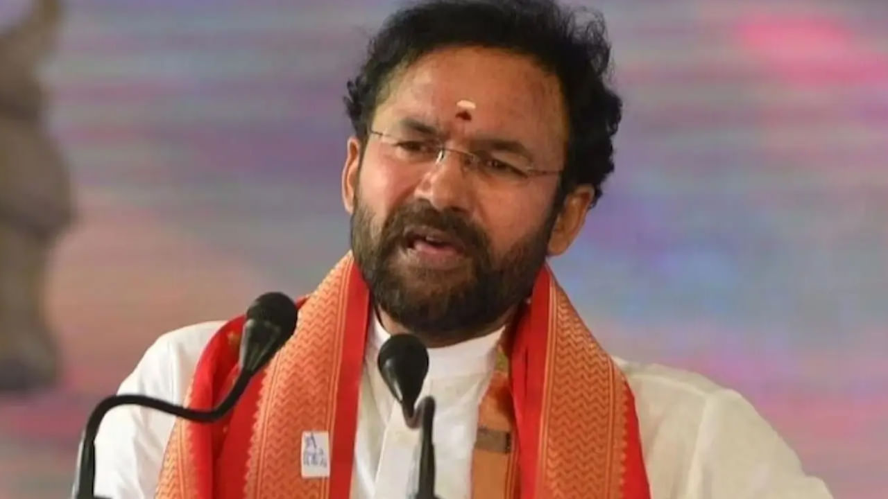 Kishan Reddy: బీసీలపై నిజంగా అంత ప్రేమ ఉంటే.. బీసీని సీఎం చేయాలి: కిషన్ రెడ్డి