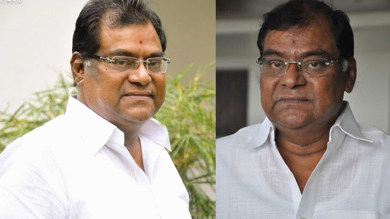 సినీరంగంలోనే కాకుండా రాజకీయాల్లోనూ తనదైన ముద్ర వేశారు. మహారాష్ట్ర మాజీ గవర్నర్ విద్యాసాగర్ ఒత్తిడితో రాజకీయాల్లోకి వచ్చారు. స్వతహాగా వాజ్ పేయి అంటే చాలా ఇష్టం. 1990లో బీజేపీలో చేరి 1999లో విజయవాడ తూర్పు నియోజక వర్గం నుంచి శాసనసభకు ఎన్నికయ్యారు.