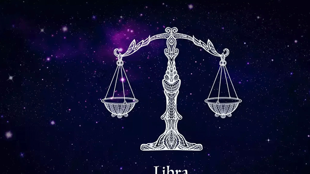 తుల రాశి : తుల రాశి వారికి కుజుడి సంచారం వలన ఇంటిలో సంపద పెరుగుతుంది. ఉద్యోగం చేసే వారికి ప్రమోషన్ వచ్చే ఛాన్స్ ఉంది. అలాగే ఎవరైతే చాలా రోజుల నుంచి ఉద్యోగంలో చేరాలనుకుంటున్నారో, వారికి మంచి ఉద్యోగం లభిస్తుంది. ఆర్థికమైన ప్రయోజనాలు చేకూరుతాయి. ఇంటా బయట సంతోషకర వాతావరణం నెలకొంటుంది.