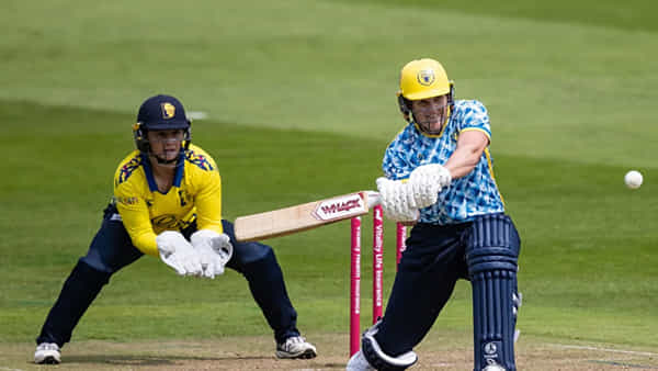 T20 Records: 16 సిక్సర్లు, 44 ఫోర్లు.. 200 కంటే ఎక్కువ స్ట్రైక్ రేట్తో 320 పరుగులు.. తొలిసారి అరుదైన రికార్డ్..