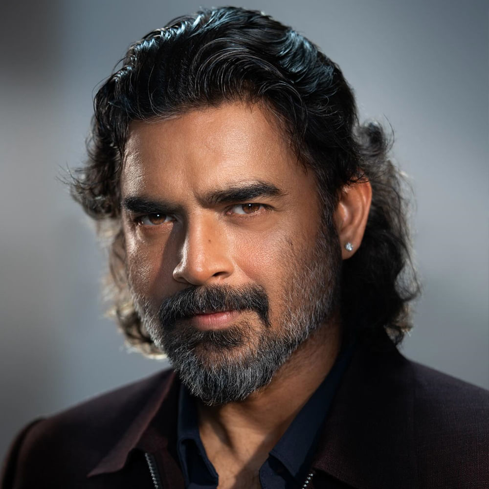 ఇక తమిళంలోనూ బిజీగానే ఉన్నారు ఈ నటుడు. డిఫెరెంట్ క్యారెక్టర్స్‌తో దూసుకుపోతున్నారు మాధవన్. తాజాగా ఈయనకు తెలుగు నుంచి అదిరిపోయే ఆఫర్ వచ్చినట్లు తెలుస్తుంది. 
రాజమౌళి, మహేష్ కాంబినేషన్‌లో వస్తున్న SSMB29లో హీరో తండ్రి పాత్రకు మాధవన్‌ని తీసుకుంటున్నట్లు తెలుస్తుంది. మొత్తానికి అన్ని ఇండస్ట్రీల్లోనూ మ్యాడీ జోరు నెక్ట్స్ లెవల్‌లో ఉందిప్పుడు. 