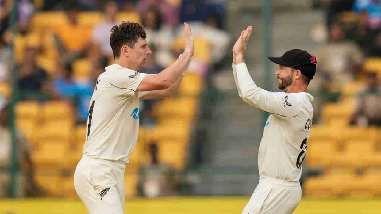 W,W,W,W,W,W.. 6.2 అడుగుల బౌలర్ విధ్వంసం.. కెరీర్‌లో 5వ సారి