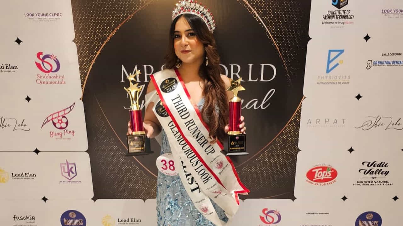 మిసెస్ వరల్డ్ ఇంటర్నేషనల్ వేడుకలలో తనతోపాటు ర్యాంప్ పై పాల్గొన్న మహిళలకు శుభాకాంక్షలు తెలిపారు. మిసెస్ వరల్డ్ ఇంటర్నేషనల్ 2025 సీజన్ 3 లో అంకితా మీనన్ (మిసెస్ వరల్డ్ ఇంటర్నేషనల్ 2025 చార్మింగ్), నజియా ఖాన్ (శ్రీమతి వరల్డ్ ఇంటర్నేషనల్ 2025 రవిషింగ్) విజేతలుగా నిలిచారు.