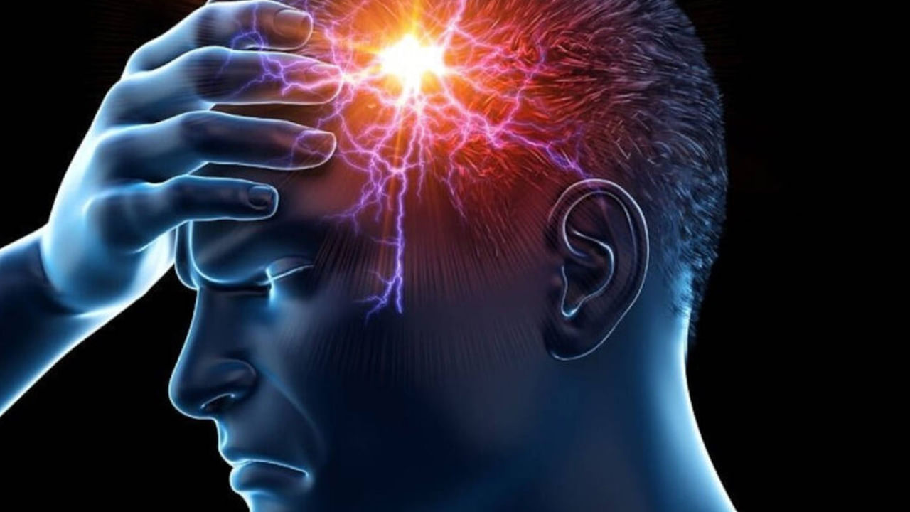 Migraine: మైగ్రేన్ సమస్యతో ఇబ్బంది పడుతున్నారా.. ఇంట్లో సింపుల్ టిప్స్ తో ఉపశమనం పొందండి ఇలా..