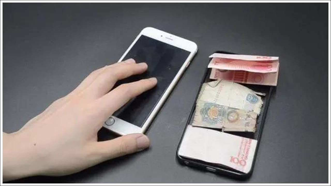 కొన్నిసార్లు మీ ఫోన్ అధిక ఉష్ణోగ్రత కారణంగా వేడెక్కవచ్చు. ఎక్కువ సేపు ఎండలో ఫోన్ వాడకుండా ఉండండి. ఫోన్ ఛార్జ్‌లో ఉన్నప్పుడు ఏ కారణం చేతనైనా గేమింగ్ లేదా ఫోన్‌ని ఉపయోగించడం మానుకోండి. ఛార్జింగ్ పెట్టే సమయంలో వాడితే ఫోన్ పేలిపోయే ప్రమాదం ఎక్కువ. ఫోన్‌ను ఛార్జ్ చేస్తున్నప్పుడు. దాని కవర్‌ను తీసివేయడం మంచిది.