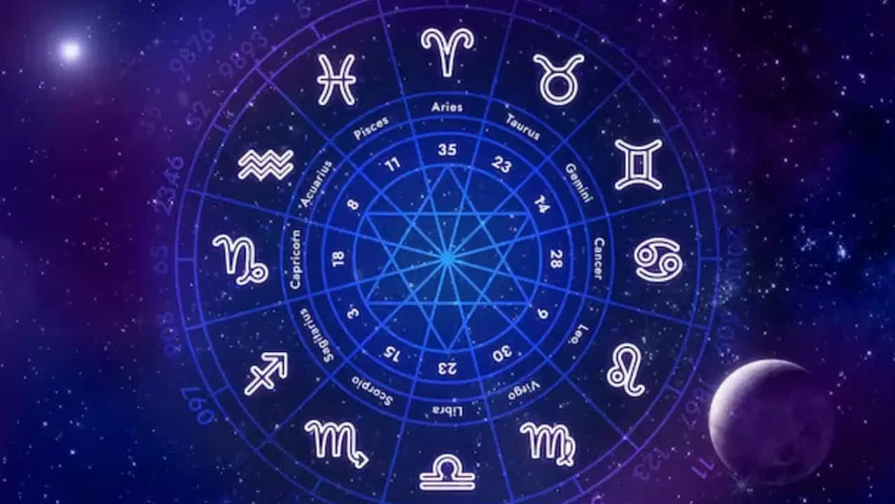 Most Sensitive Zodiac Signs: జ్యోతిషశాస్త్రంలో కొన్ని రాశిచక్ర గుర్తులు అత్యంత సున్నితమైన భావోద్వేగాలను కలిగి ఉంటాయని అంటుంటారు. కొన్ని రాశుల వారు ఎంత పెద్ద సమస్యలనైనా ఈజీగా పరిష్కరించుకోగలరు. కానీ, కొంతమంది భావోద్వేగాలకు పూర్తిగా లోనవుతుంటారు. వీరి ప్రవర్తన, ఆలోచనలలో చాలా సున్నితంగా ఉంటాయి. అయితే, ఇలాంటి వాటివల్ల చాలా మంది వీరిని తప్పుదోవ పట్టించే అవకాశం ఉంటుంది. వృషభం, మీనం, కన్య రాశులతోపాటు మొత్తం 5 రాశుల వారు ఎక్కువగా సానుభూతిగల స్వభావాన్ని కలిగి ఉంటారంట. ఆ వివరాలేంటో ఇప్పుడు తెలుసుకుందాం..