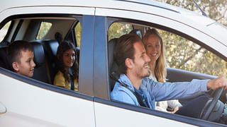 Mumbai Video: 11 ఏళ్ల బాలుడిపై పెంపుడు కుక్క దాడి… నవ్వుతూ కూర్చున్న యజమాని