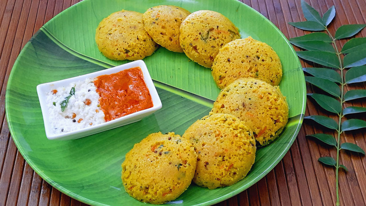 Oats Idli In Plate