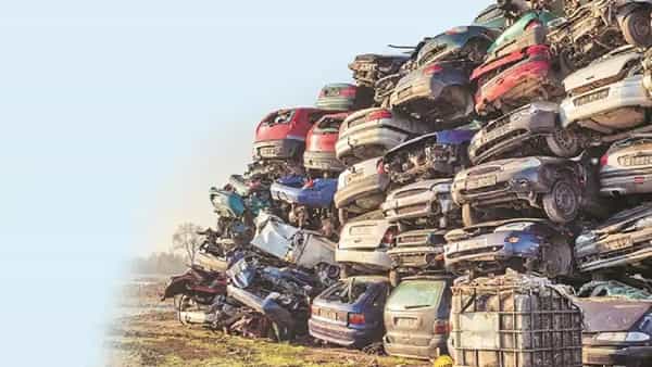 Scrapage policy: పాత వాహనాల స్క్రాపింగ్ కు కొత్త టెక్నాలజీ.. సుమారు గంటలోనే పని పూర్తి