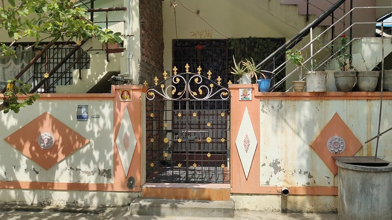 Andhra News:  ఉద్యోగం వదిలి వచ్చి పెళ్లైన వ్యక్తితో కూతురు ప్రేమాయణం.. తల్లిదండ్రులు ఏం చేశారంటే!