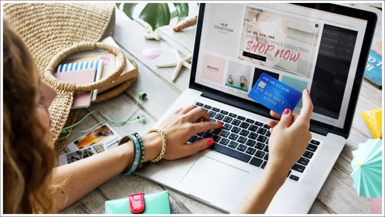 మీరు మొదటిసారిగా వెబ్‌సైట్ నుండి షాపింగ్ చేస్తుంటే, ఖచ్చితంగా దాని గురించి పరిశోధన చేయండి. ఇంటర్నెట్‌కి వెళ్లి దాని రివ్యూలను చదవండి. ఏదైనా వెబ్‌సైట్ చాలా ప్రతికూల సమీక్షలను పొందినట్లయితే, దాని నుండి షాపింగ్ చేయకుండా ఉండండి. ఇలా చేయడం ద్వారా మీరు సైబర్ మోసగాళ్ల ఉచ్చులో పడకుండా కాపాడుకుంటారు.