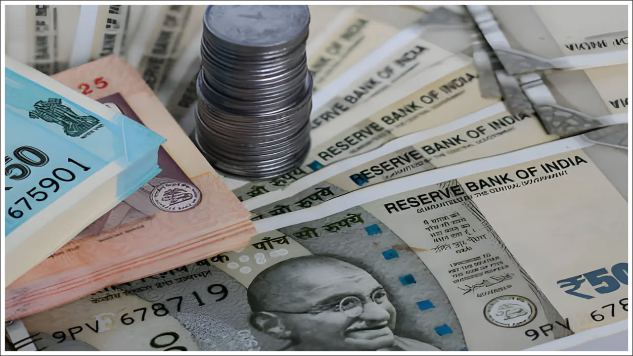 Personal Finance: నెలాఖరులోగా డబ్బులతో ఇబ్బంది పడుతున్నారా? ఈ ట్రిక్స్ ధనవంతులను చేస్తుంది?