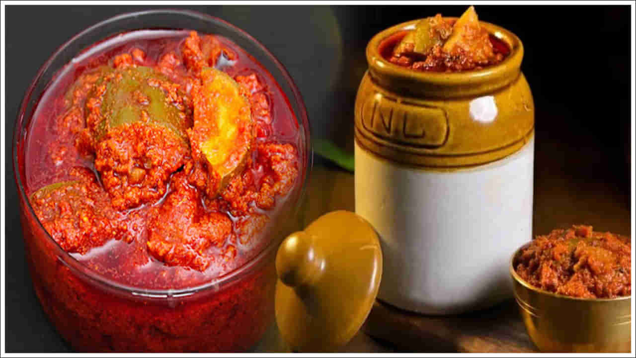 Pickle Fungus: మీ పచ్చళ్లు బూజు పడుతున్నాయా? వర్షాకాలంలో చెడిపోతుందా? ఈ చిట్కాలు పాటించండి!