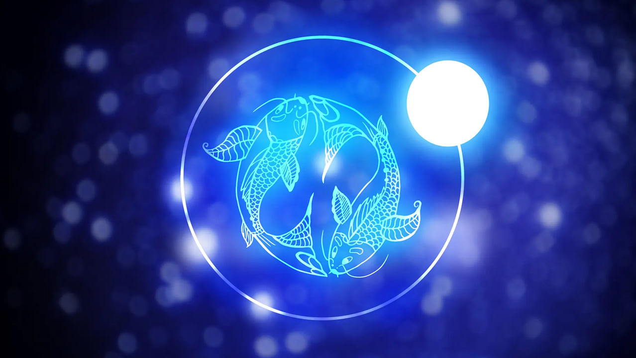 5. మీన రాశి: మీన రాశి వారు తమ శ్రద్ధ, అవగాహన స్వభావానికి ప్రసిద్ధి చెందారు. వీరు తమ భావోద్వేగాలను లోతుగా పరిగణిస్తారు. తరచుగా ఇతరుల భావోద్వేగాలను గ్రహించగలరు. వీరి సృజనాత్మకత ప్రకాశిస్తుంది. వీరు సరదాగా, ఊహాత్మకంగా ఉంటారు. వీరి సున్నితత్వం వారిని భావోద్వేగ హెచ్చు తగ్గులకు దారితీయవచ్చు. కానీ, అది వారి అంతర్ దృష్టి, సృజనాత్మకతకు కూడా దారితీస్తుంది. వీరు తమ ప్రతిభను పంచుకోవడంలో పేరుగాంచారు. వీరు ప్రాథమికంగా, సానుభూతి, అవగాహనల బలమైన భావాన్ని కలిగి ఉంటారు.