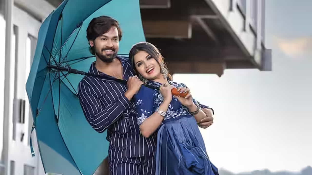 ప్రియాంక జైన్, నటుడు శివకుమార్తో ప్రేమలో ఉన్న విషయం అందరికీ తెలిసిందే. దాదాపు ఐదేళ్ల నుంచి వీళ్లు రిలేషన్లో ఉన్నట్లు సమాచారం. ఇక చాలా రోజుల నుంచి వీరి పెళ్లి వార్తలపై అనేక గాసిప్స్ వస్తున్నాయి. ఎంగేజ్ మెంట్, త్వరలో పెళ్లి అంటూ అనేక వార్తలు నెట్టింట్లో చక్కర్లు కొడుతుంటాయి. కానీ వీటిపై ఎప్పుడూ ఈ బ్యూటీ క్లారిటీ ఇవ్వలేదు.