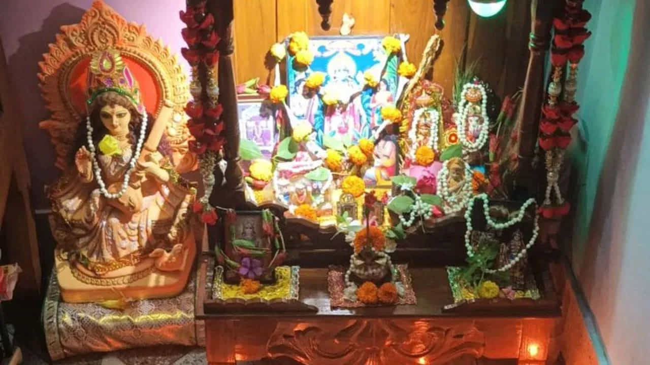 ఆషాడ మాసం కామిక ఏకాదశి సోమవారం రోజున ఈ మూడు యోగాలు కలిసి ఏర్పడటం వలన ఈ రోజు అసాధారణమైనది శక్తివంతమైనది పవిత్రమైనదిగా పరిగణింపబడుతున్నది. మతపరమైన కార్యకలాపాలు, పూజలు లేదా ఏదైనా కొత్త శుభకార్యం అనంతమైన రెట్లు ఎక్కువ ఫలితాలను అందించడంలో ఇది చాలా అరుదైన యాదృచ్చికం.
