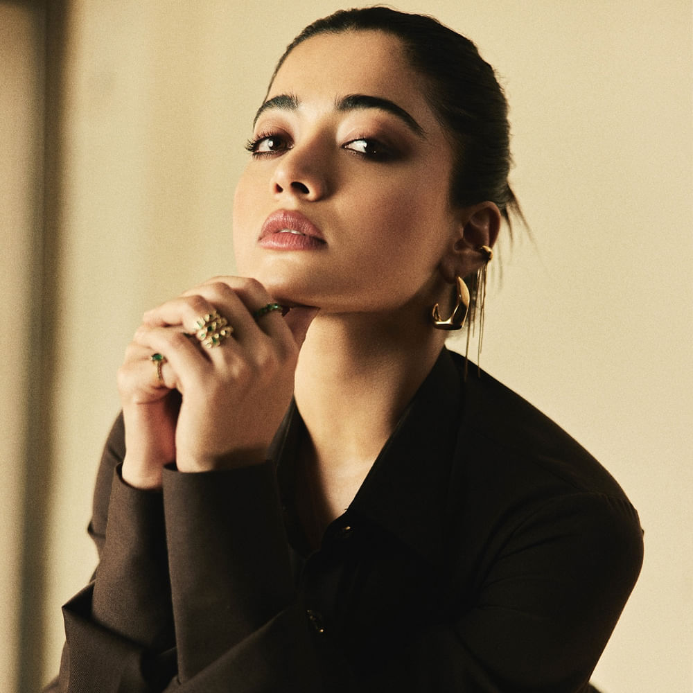 అనుష్క ఘాటీ రిలీజ్‌కు ప్లాన్ చేస్తున్న అదే డేట్‌కు ది గర్ల్‌ఫ్రెండ్‌గా వచ్చే ఆలోచనలో ఉన్నారట రష్మిక మందన్న. ఇప్పటికే ఆలస్యమైన ది గర్ల్‌ ఫ్రెండ్ సినిమాను సెప్టెంబర్‌ 5న రిలీజ్ చేయాలన్నది యూనిట్ ప్లాన్‌.