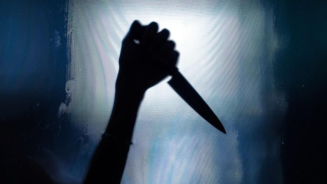 మేనేజర్‌ను కసితీరా పొడిచి పొడిచి చంపిన మహిళా ఉద్యోగి! కారణం తెలిస్తే..