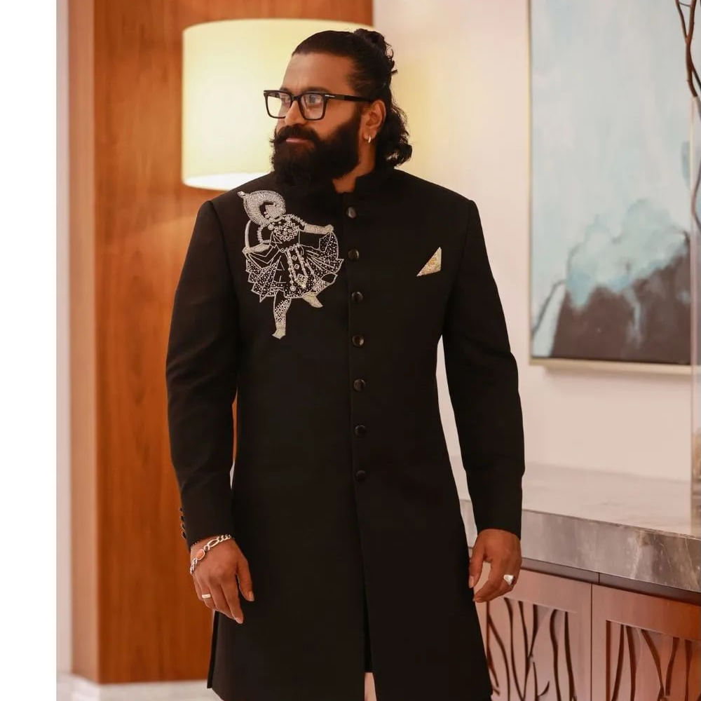 ఫస్ట్ లుక్ పోస్టర్తోనే జై హనుమాన్ మీద అంచనాలు పెంచటంలో సూపర్ సక్సెస్ అయ్యారు. ఈ రెండు సినిమాలు లైన్లో ఉండగానే ఇప్పుడు మరో భారీ చిత్రానికి గ్రీన్ సిగ్నల్ ఇచ్చారు ఈ సాండల్వుడ్ స్టార్.