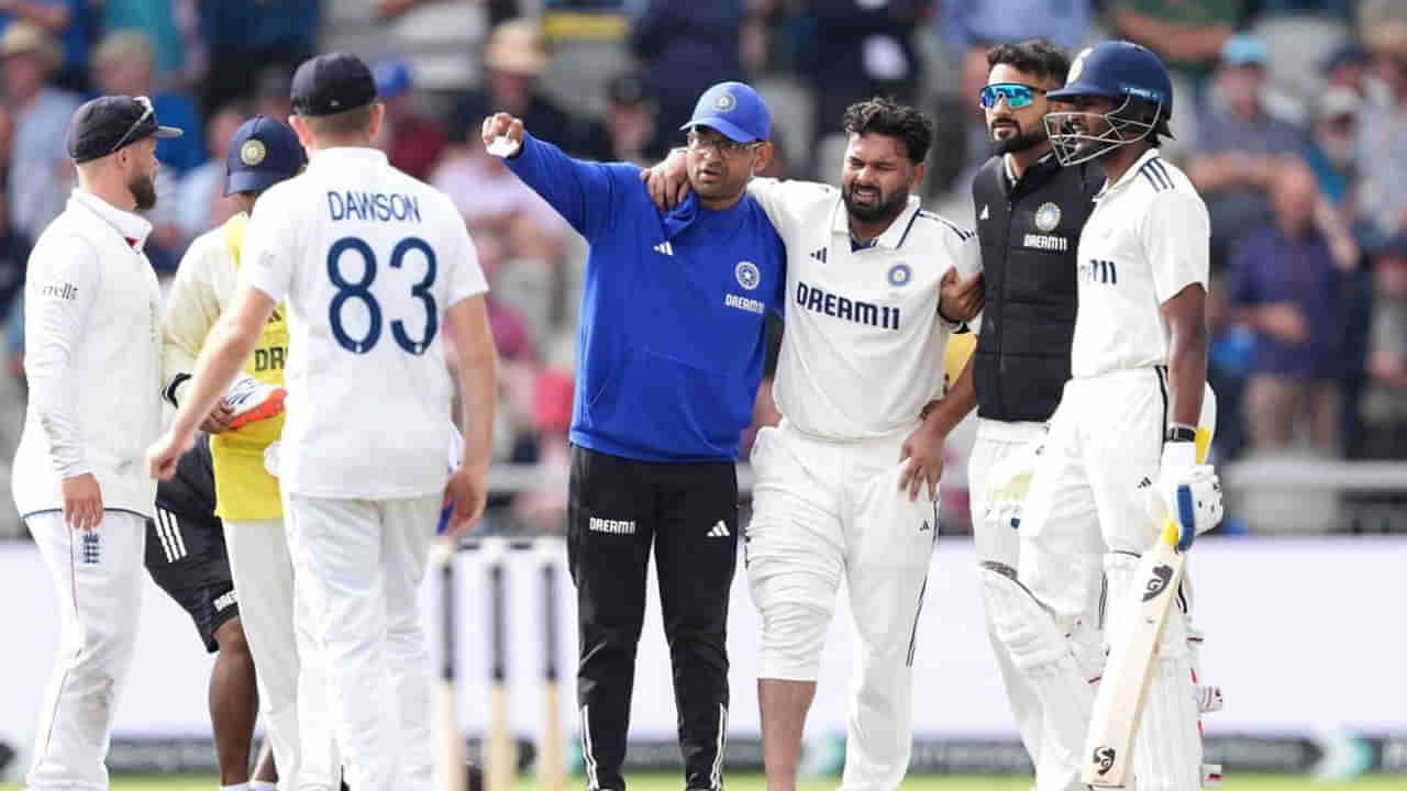 Team India: కుంబ్లే నుంచి పంత్ వరకు.. ప్రాణాలను ఫణంగా పెట్టి మరీ బరిలో నిలిచిన టీమిండియా కింగ్‌లు..