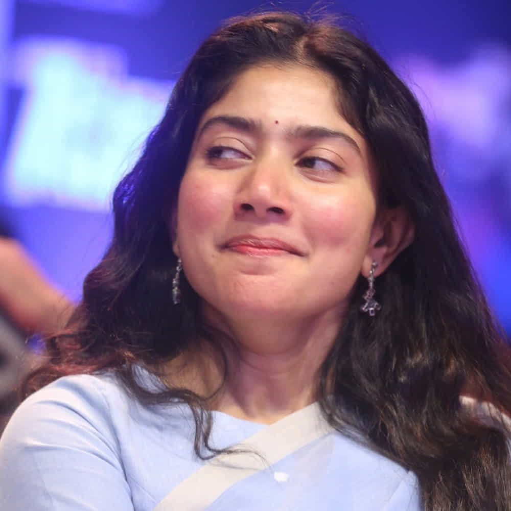 సాయి పల్లవి సెలక్షన్ విషయంలో మేకర్స్ కూడా క్లారిటీ ఇచ్చారు. 'ఆమె ఎలాంటి కాస్మొటిక్‌ సర్జరీల జోలికీ వెళ్లలేదు. ఆర్టిఫీషియల్ మేకప్స్ కన్నా... ఒరిజినల్‌ లుక్‌లో కనిపించేందుకు ఎక్కువ ఇంట్రస్ట్ ఇష్టపడతారు. 