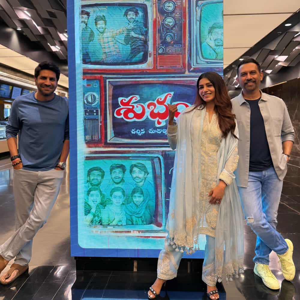 ఇదిలా ఉంటే.. ఇప్పుడు సమంతకు సంబంధించి ఓ న్యూస్ ఫిల్మ్ వర్గాల్లో చక్కర్లు కొడుతుంది. ఆమె కొద్ది కాలంగా బాలీవుడ్ డైరెక్టర్ రాజ్ నిడిమోరుతో డేటింగ్ చేస్తున్నట్లు టాక్ నడుస్తుంది. అయితే ఈ రూమర్స్ కు బలం చేకూరుస్తూ సామ్ సైతం పలుమార్లు రాజ్ తో కలిసి ఉన్న ఫోటోస్ షేర్ చేసింది.