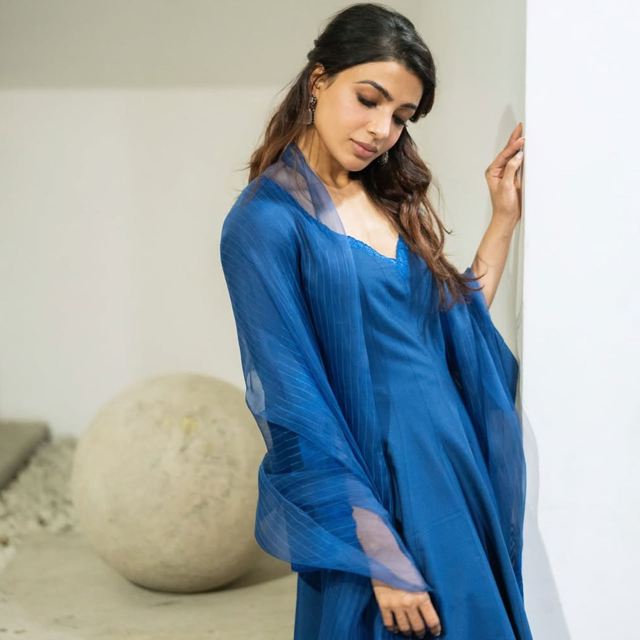 టాలీవుడ్ క్రేజీ హీరోయిన్ సమంత మానసిక, శారీరక ఆరోగ్యానికి సంబంధించిన పలు అంశాలపై టేక్ 20 హెల్త్ వేదికగా అవగాహన కల్పిస్తున్న సంగతి తెలిసిందే. ఆయా రంగాలకు చెందిన నిపుణలును ఇంటర్వ్యూ చేయడమే కాకుండా తన జీవితానికి సంబంధించిన పలు అంశాలను పంచుకుంటున్నారు.