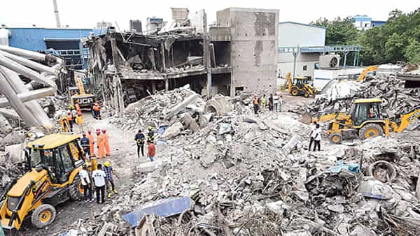 సిగాచిలో పేలుడుకు కారణమేంటి..? NDMA అధ్యయనం.. ఇంకా లభించని 8 మంది ఆచూకీ..