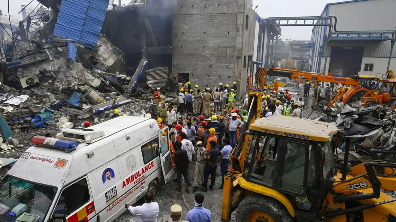 Sigachi Factory Blast : సిగాచీ ప్రమాదం..పోలీసుల ఎఫ్ఐఆర్ లో సంచలన విషయాలు