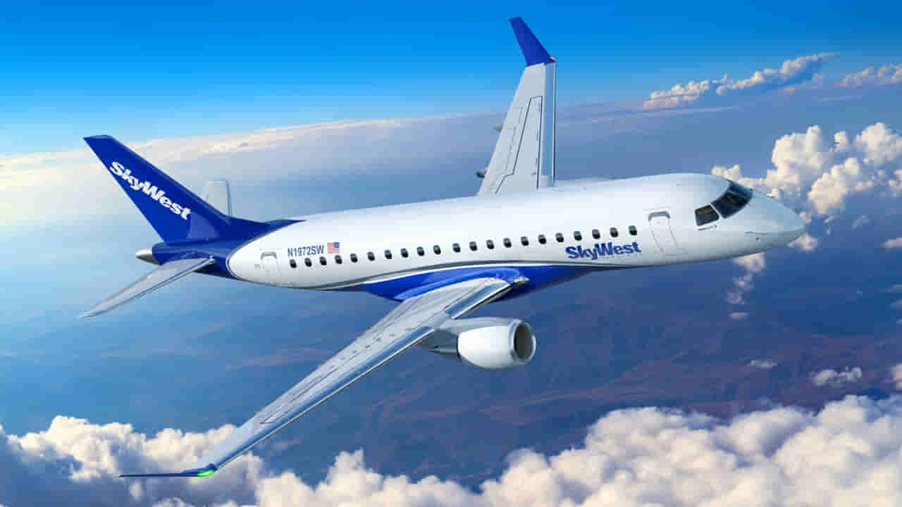 విమానం గాల్లో ఉండగానే.. డోర్ తెరిచే ప్రయత్నం! కారణం తెలిస్తే షాక్ అవుతారు..